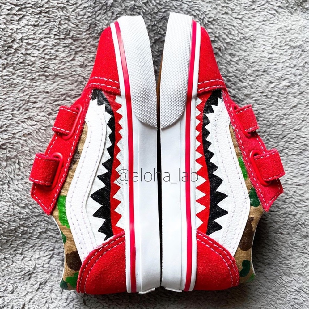 8T custom bape vans